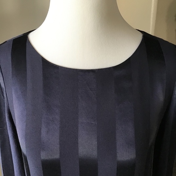 NEW Cremieux XS Navy Blue Selina Satin Striped Tulip Dress Bell Sleeves Elegant - Picture 9 of 14
